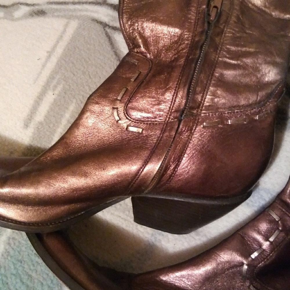 9.5 burgandy cowboy boots